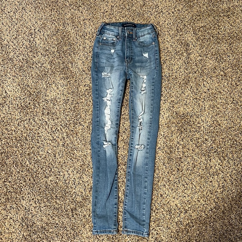Aéropostale Ripped Jeans